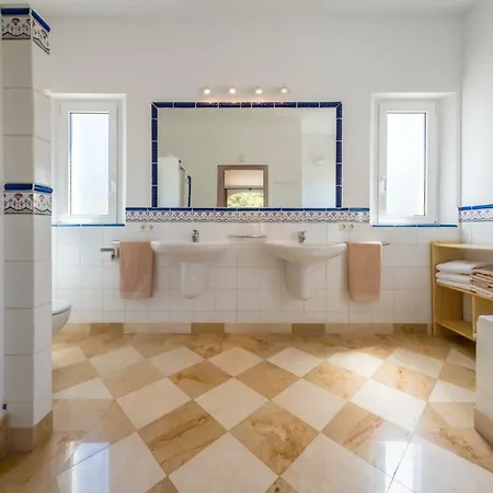 Exclusive In Porroig Villa *
